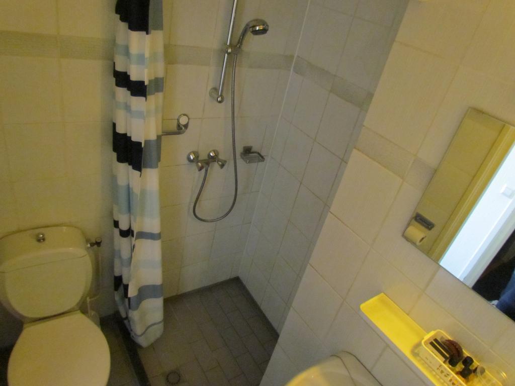 Hotel Cafe Woud Den Helder Oda fotoğraf