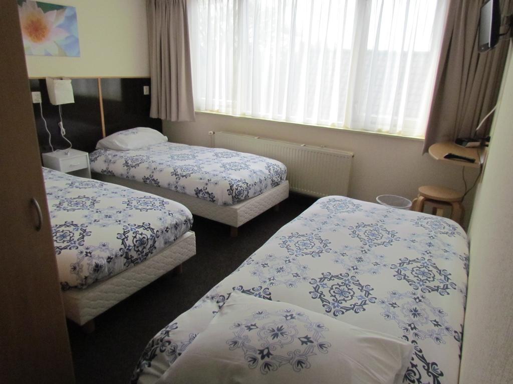 Hotel Cafe Woud Den Helder Oda fotoğraf